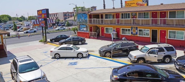 Sea Breeze Inn image 25